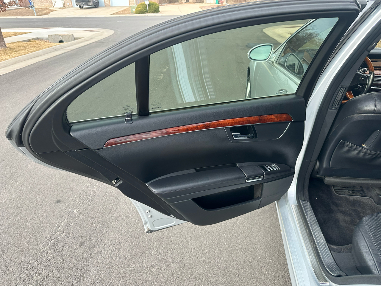 Mercedes-Benz S-Class S550 2008