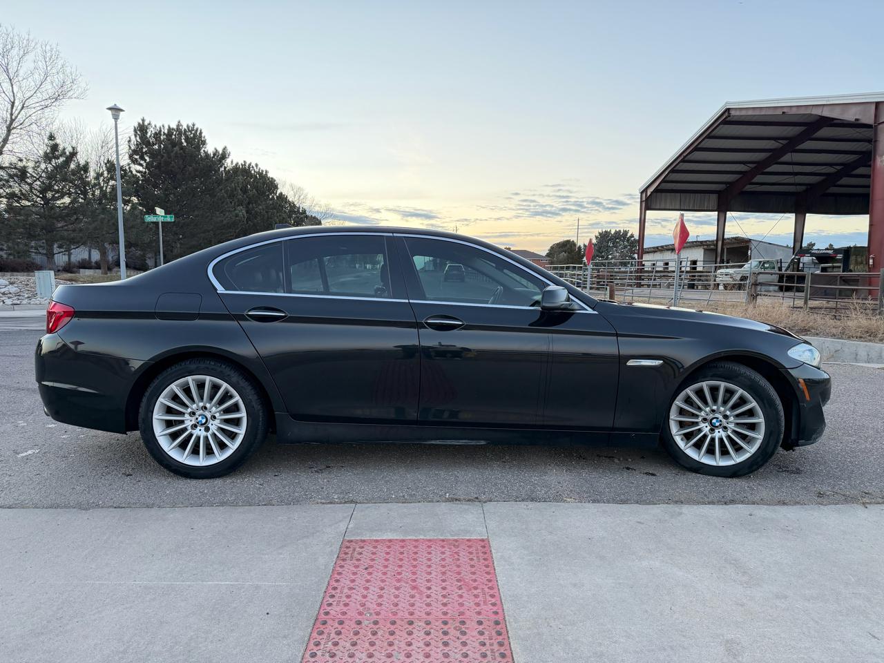 BMW 5-Series 535i xDrive 2013