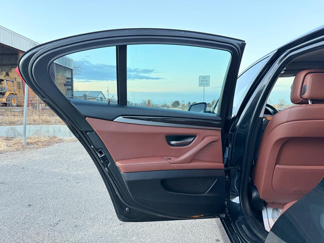 BMW 5-Series 535i xDrive 2013