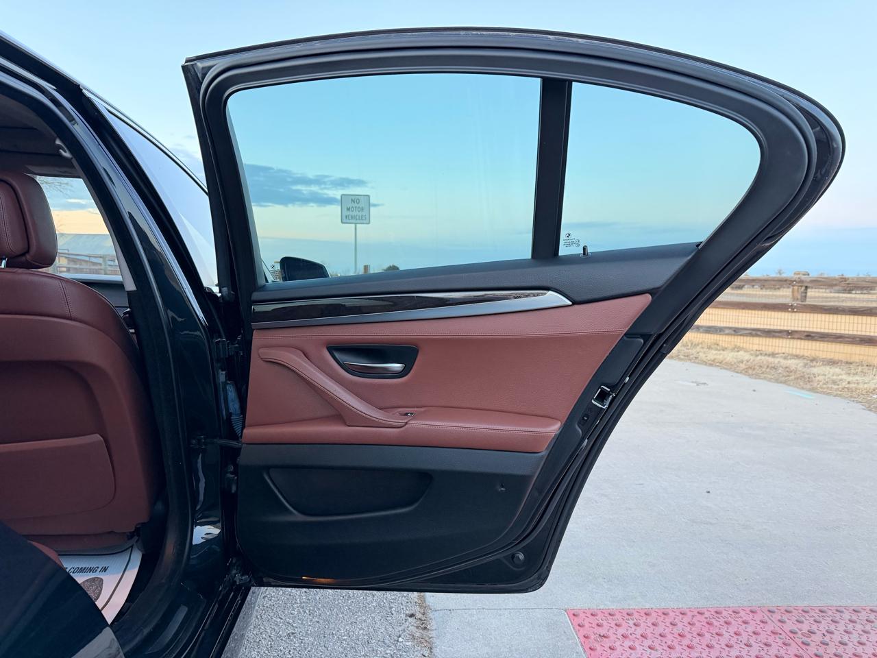 BMW 5-Series 535i xDrive 2013