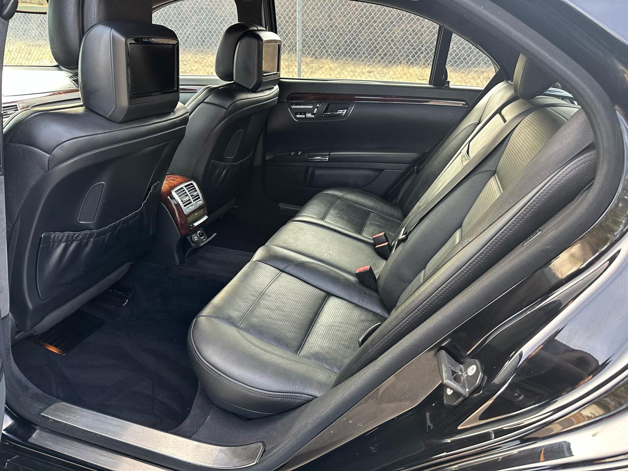 Mercedes-Benz S-Class S63 AMG 2010