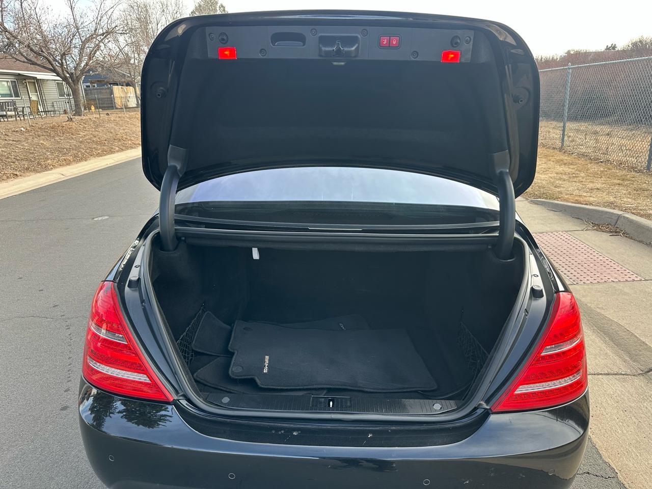 Mercedes-Benz S-Class S63 AMG 2010