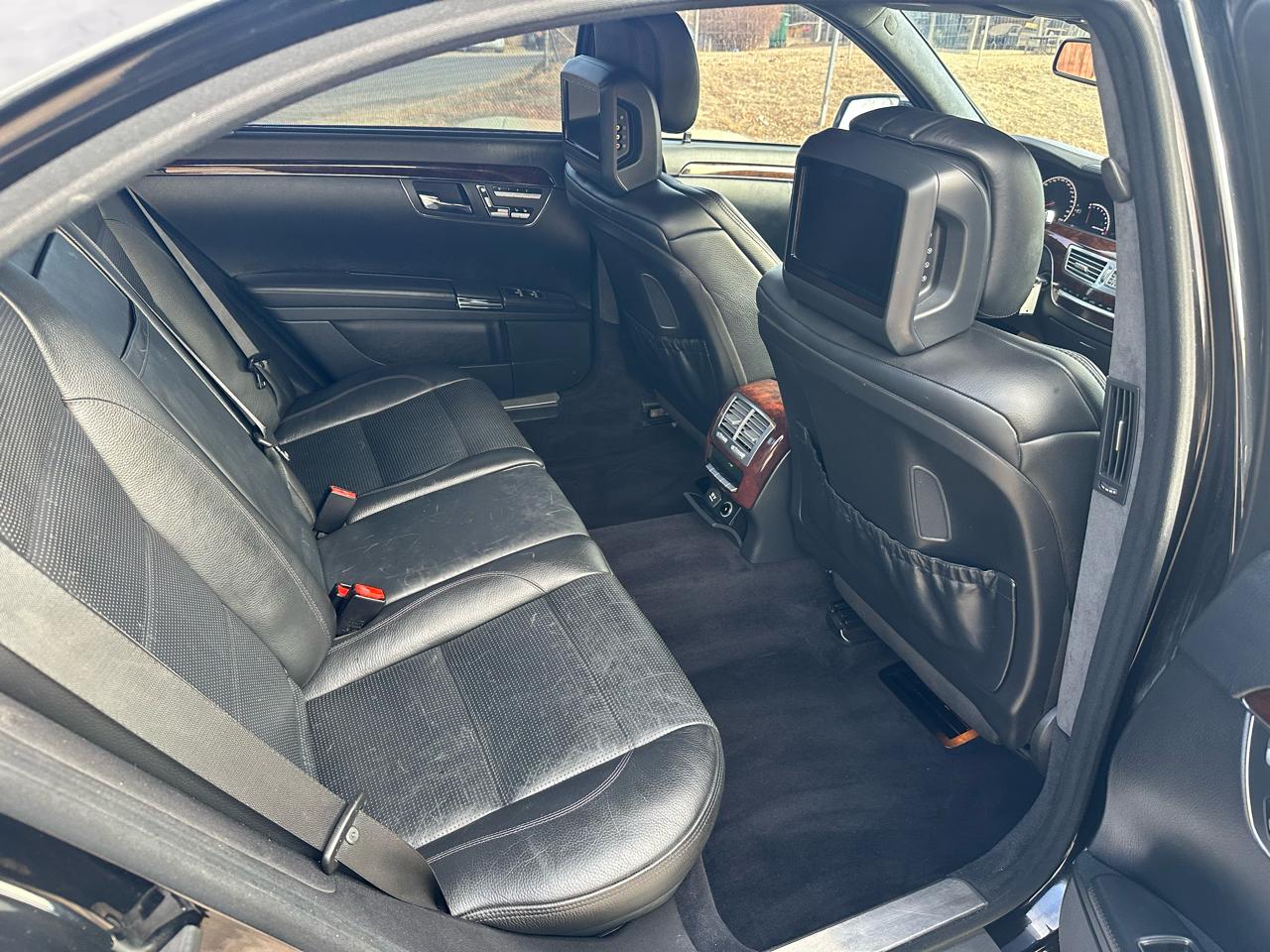 Mercedes-Benz S-Class S63 AMG 2010