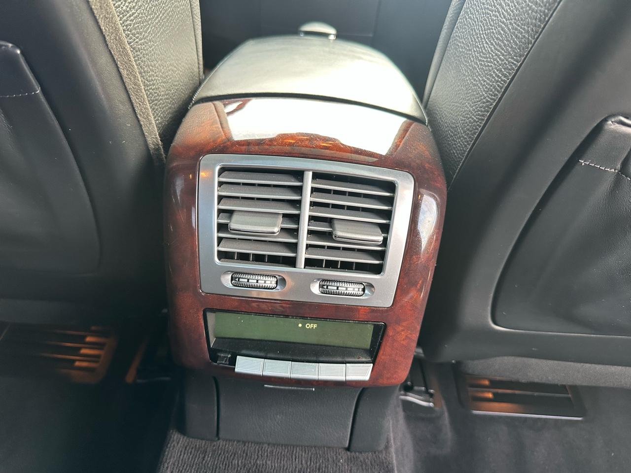 Mercedes-Benz S-Class S63 AMG 2010