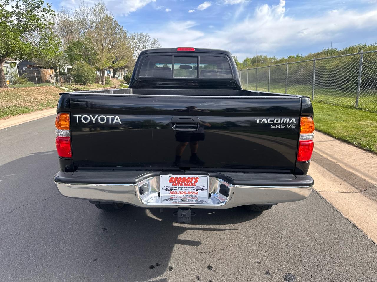 Toyota Tacoma 4WD Access Cab V6 AT SR5 (Natl) 2001