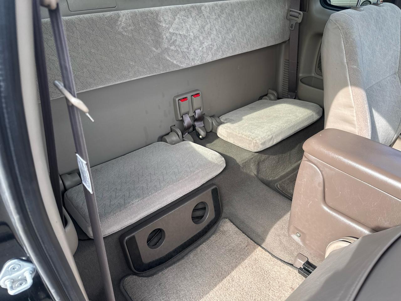 Toyota Tacoma 4WD Access Cab V6 AT SR5 (Natl) 2001