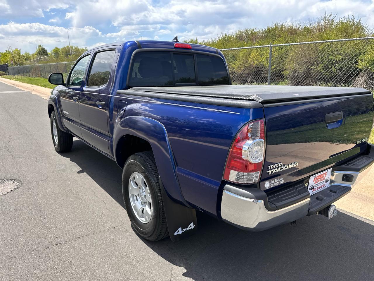 Toyota Tacoma Double Cab V6 6MT 4WD 2015