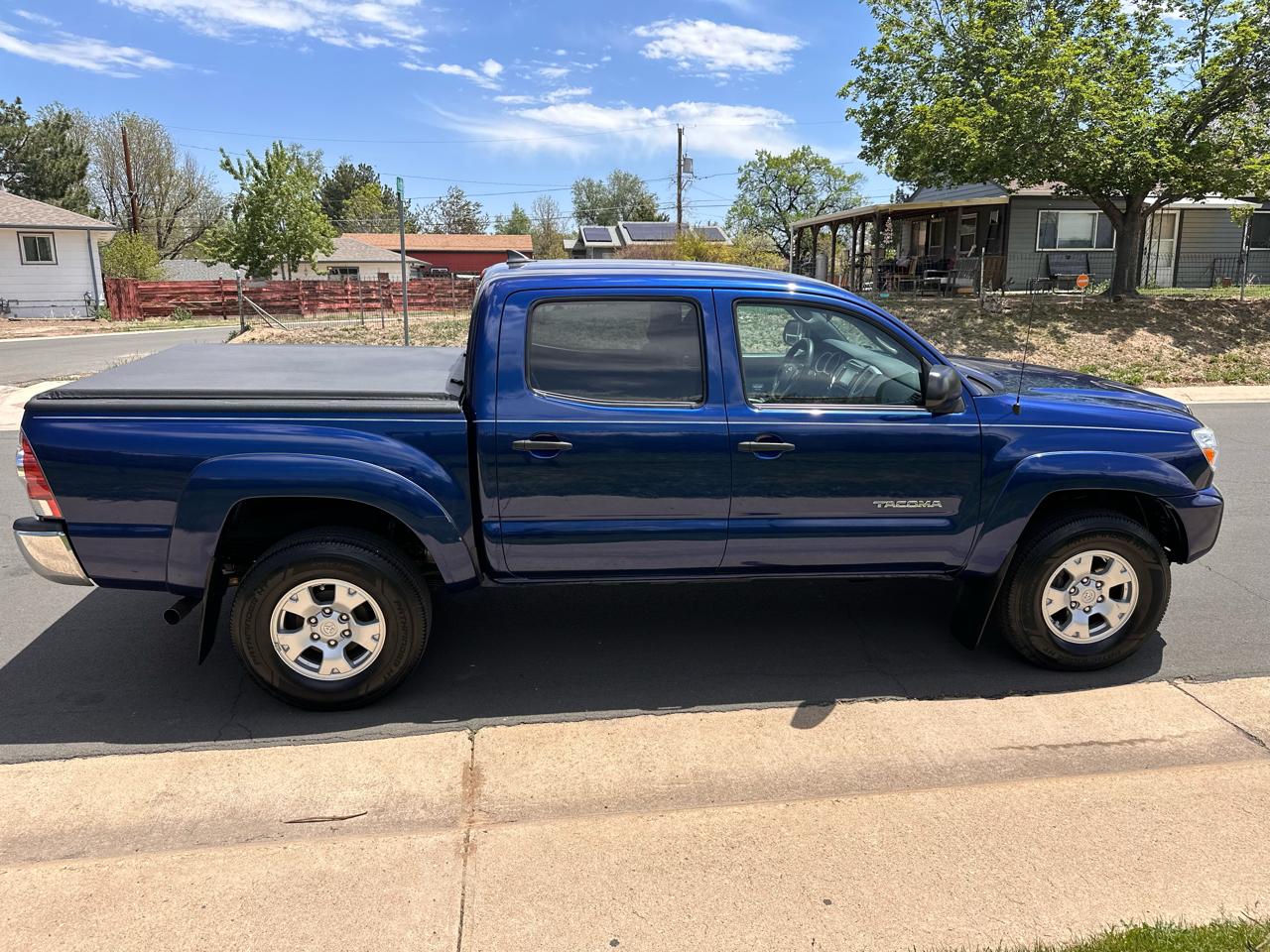 Toyota Tacoma Double Cab V6 6MT 4WD 2015