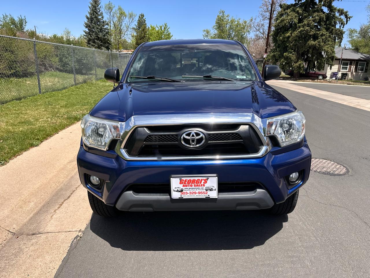 Toyota Tacoma Double Cab V6 6MT 4WD 2015