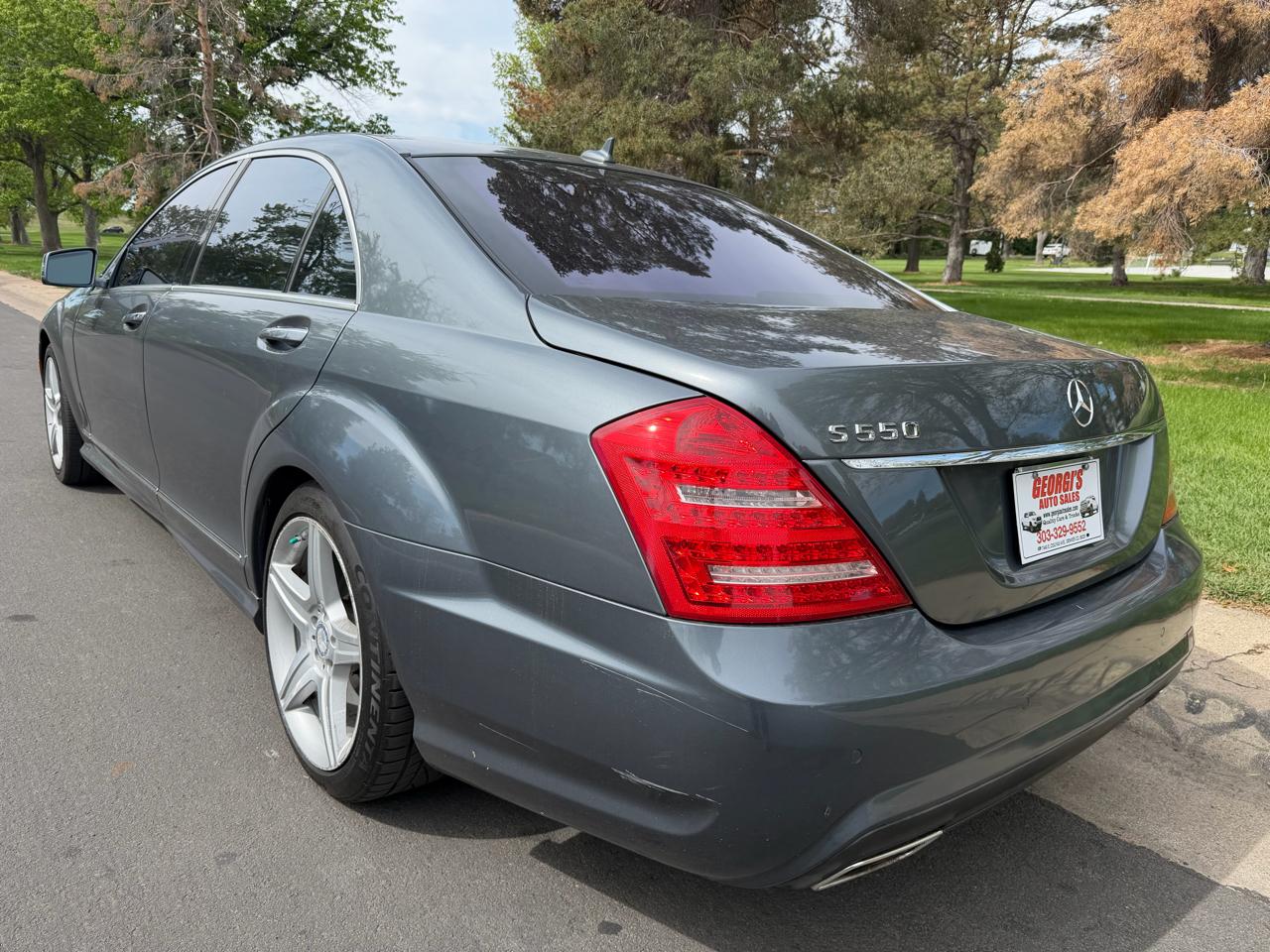 Mercedes-Benz S-Class S550 2011