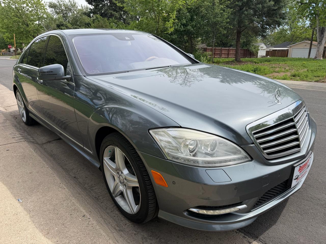 Mercedes-Benz S-Class S550 2011