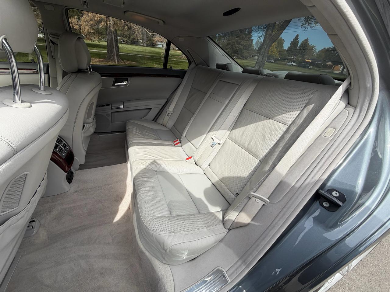 Mercedes-Benz S-Class S550 2011