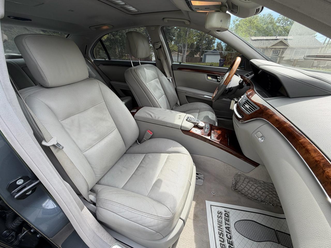 Mercedes-Benz S-Class S550 2011