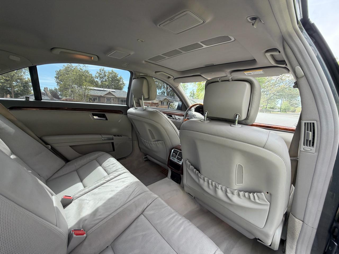 Mercedes-Benz S-Class S550 2011