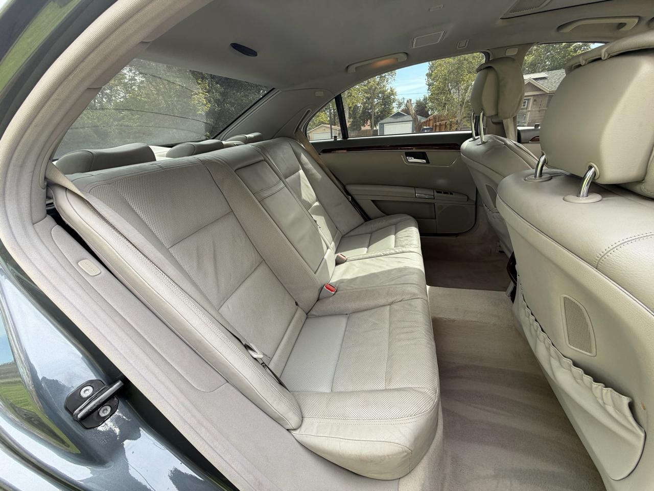 Mercedes-Benz S-Class S550 2011