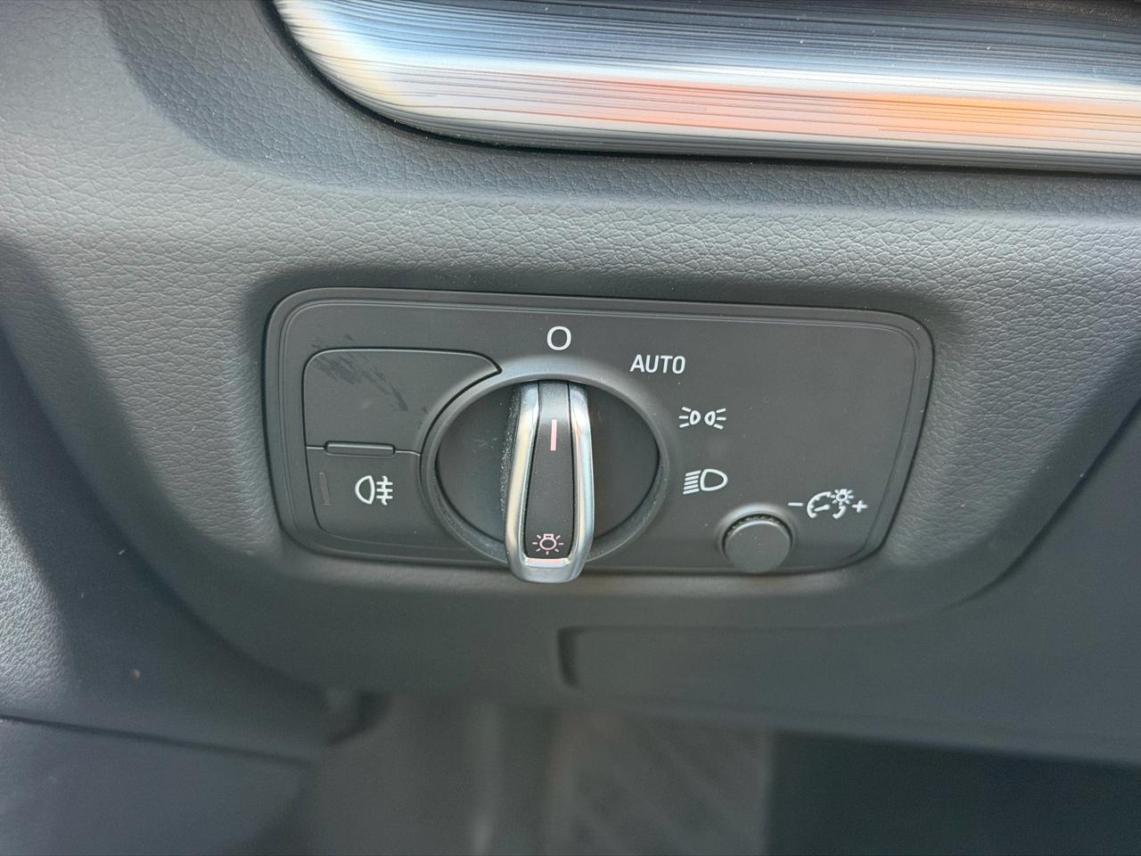 Audi A3 2.0T Premium Sedan quattro S tronic 2015