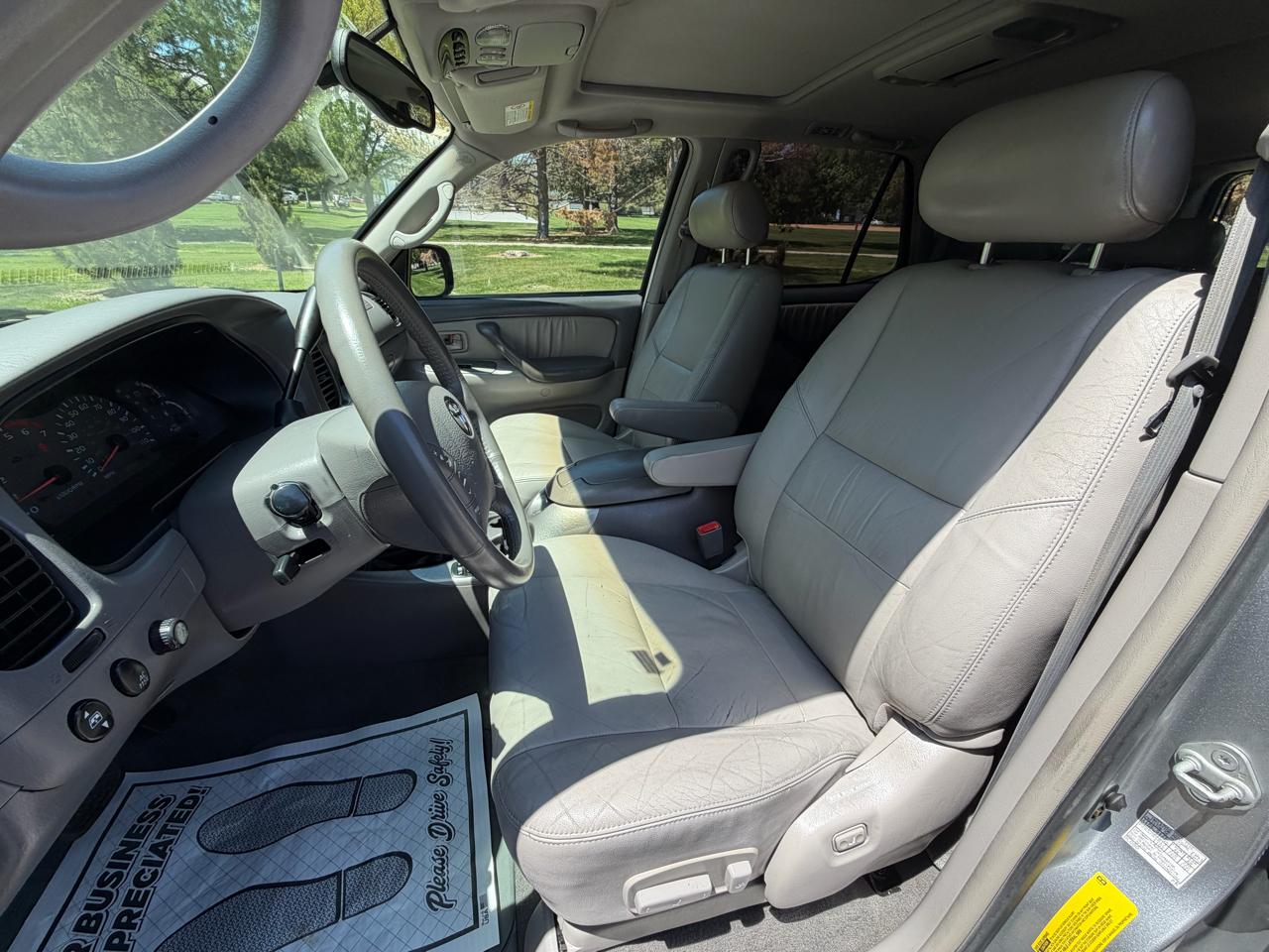 Toyota Sequoia Limited 4WD 2004