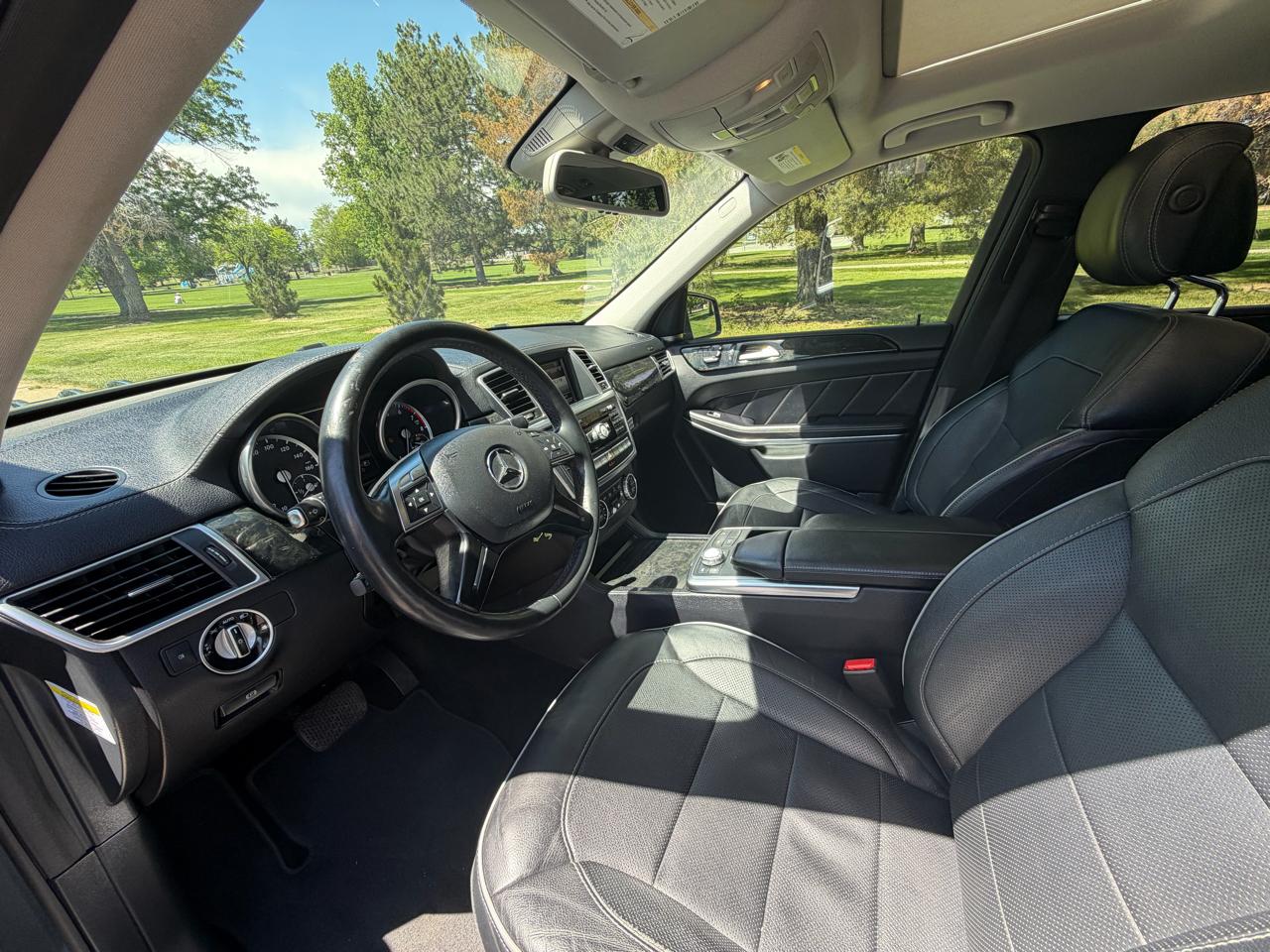 Mercedes-Benz GL-Class GL550 4MATIC 2013