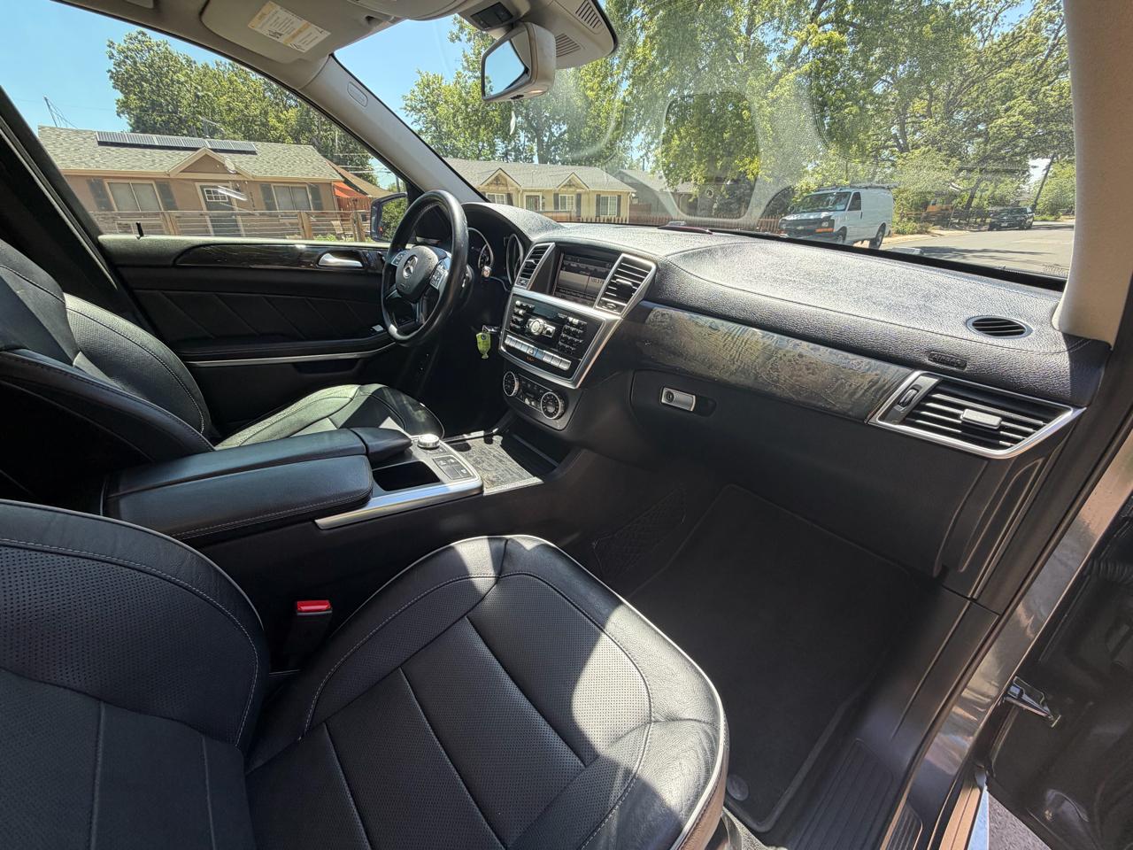 Mercedes-Benz GL-Class GL550 4MATIC 2013
