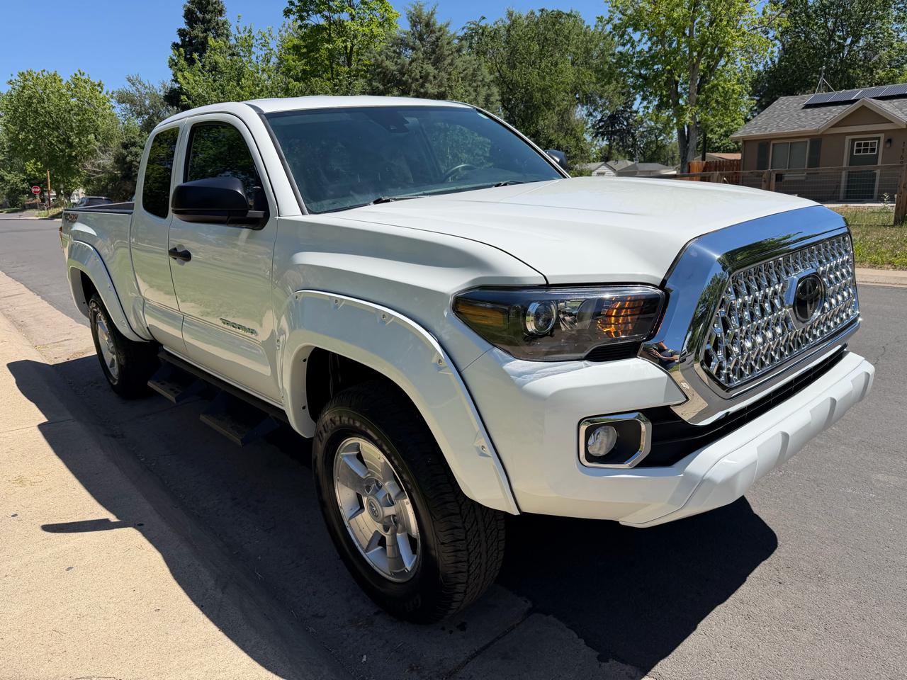 Toyota Tacoma SR5 Access Cab I4 6AT 4WD 2023