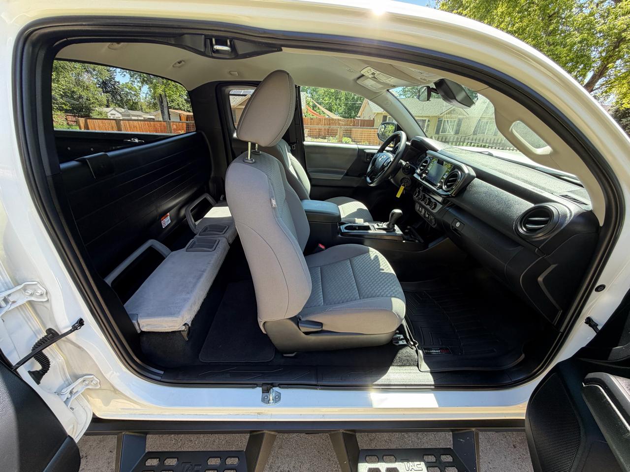Toyota Tacoma SR5 Access Cab I4 6AT 4WD 2023