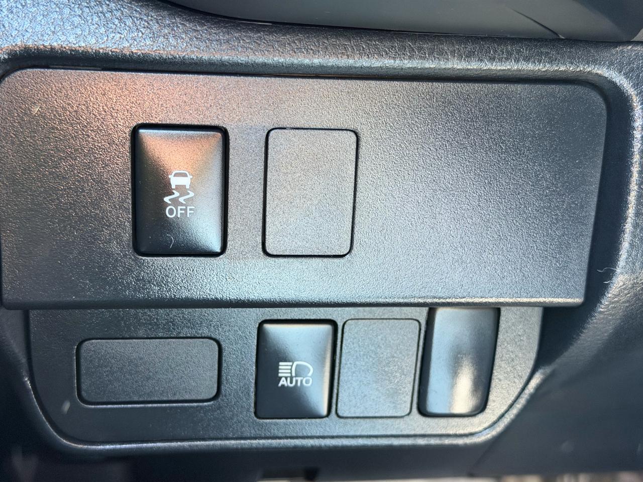 Toyota Tacoma SR5 Access Cab I4 6AT 4WD 2023