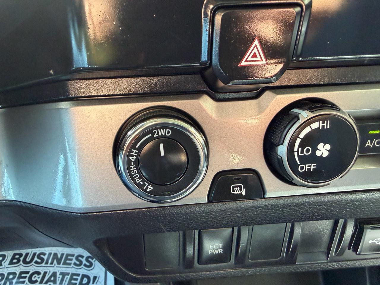 Toyota Tacoma SR5 Access Cab I4 6AT 4WD 2023