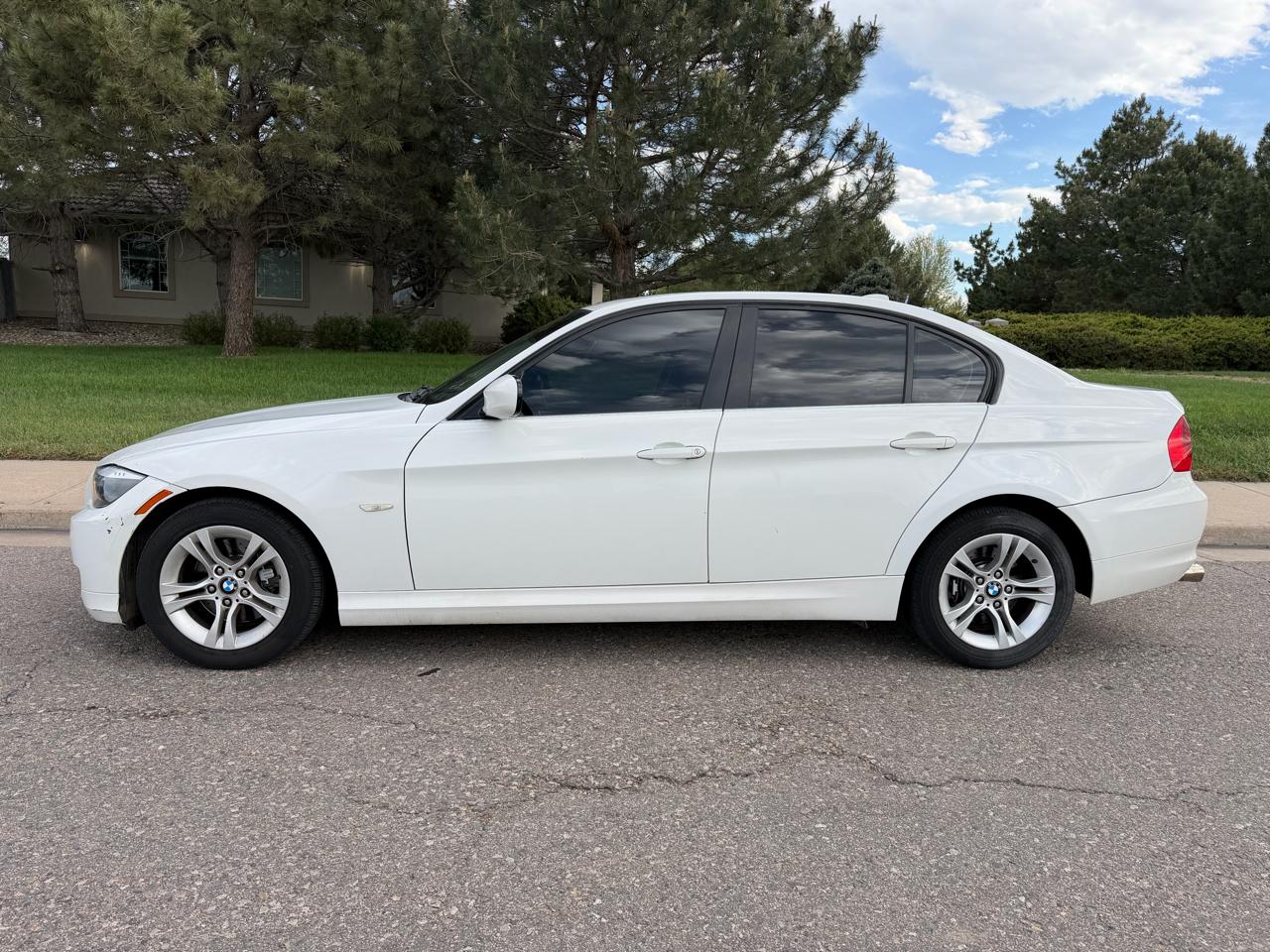 BMW 3-Series 328i xDrive 2011