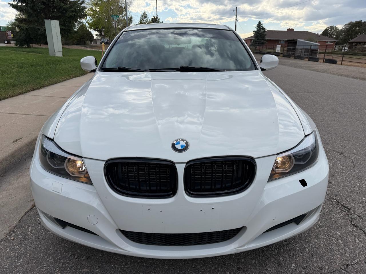 BMW 3-Series 328i xDrive 2011
