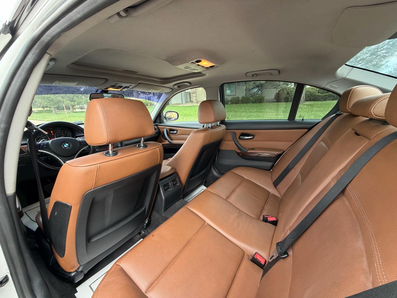 BMW 3-Series 328i xDrive 2011