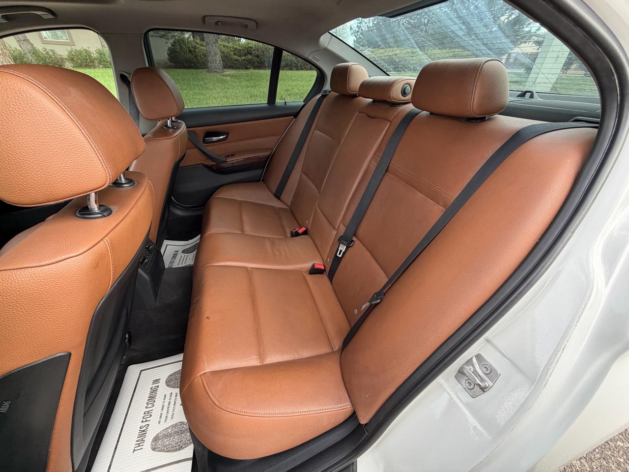BMW 3-Series 328i xDrive 2011