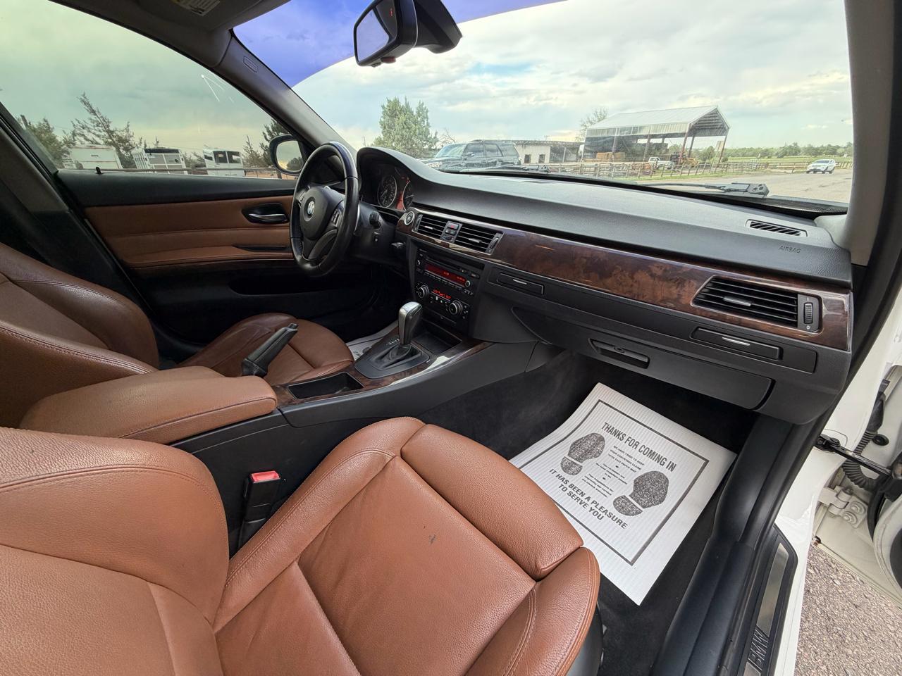 BMW 3-Series 328i xDrive 2011