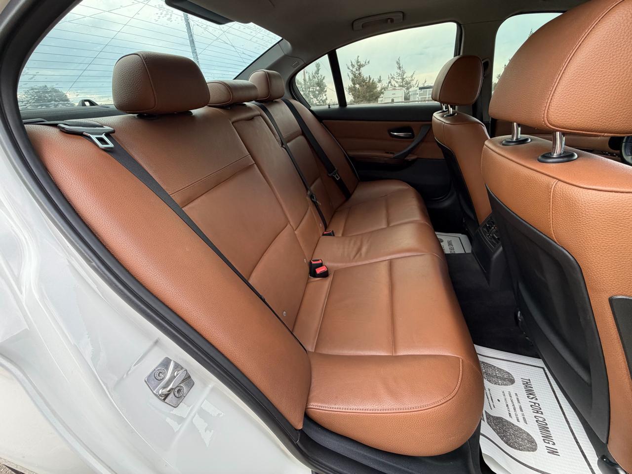 BMW 3-Series 328i xDrive 2011