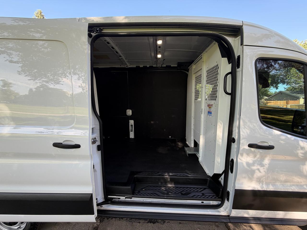 Ford Transit 250 Van 2023