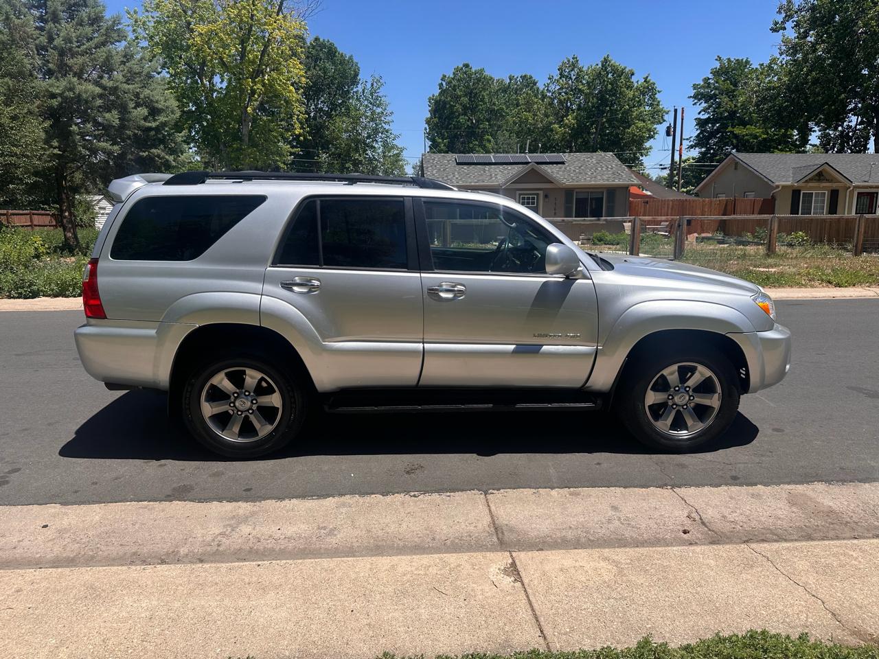 Toyota 4Runner Limited 4WD V8 2008