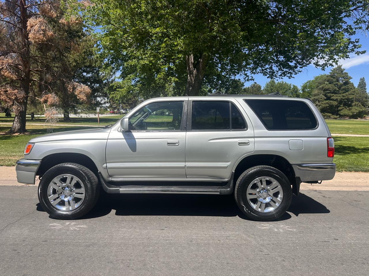 Toyota 4Runner SR5 4WD 2002