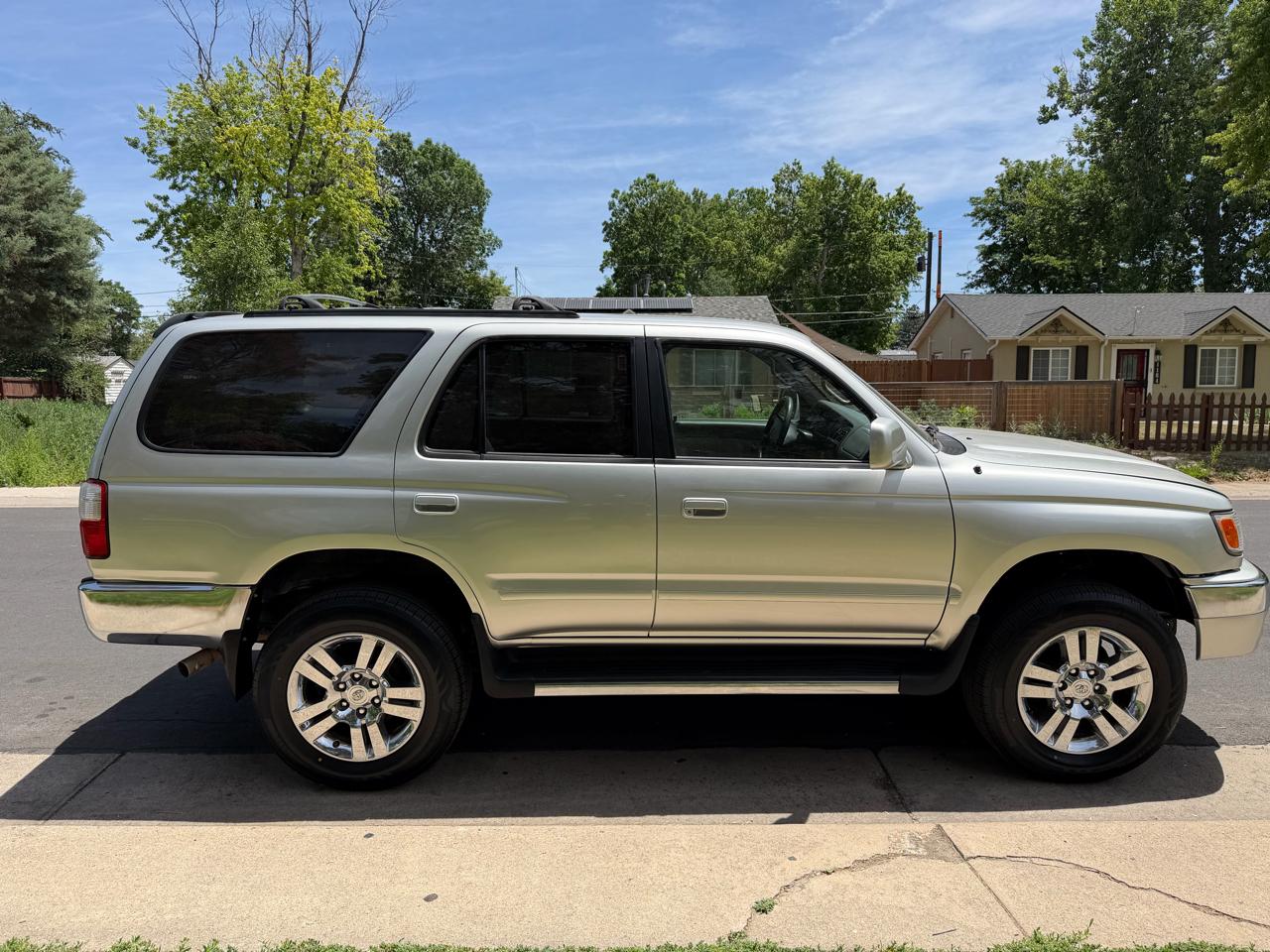 Toyota 4Runner SR5 4WD 2002