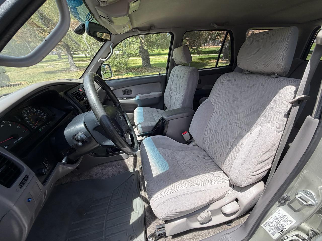Toyota 4Runner SR5 4WD 2002