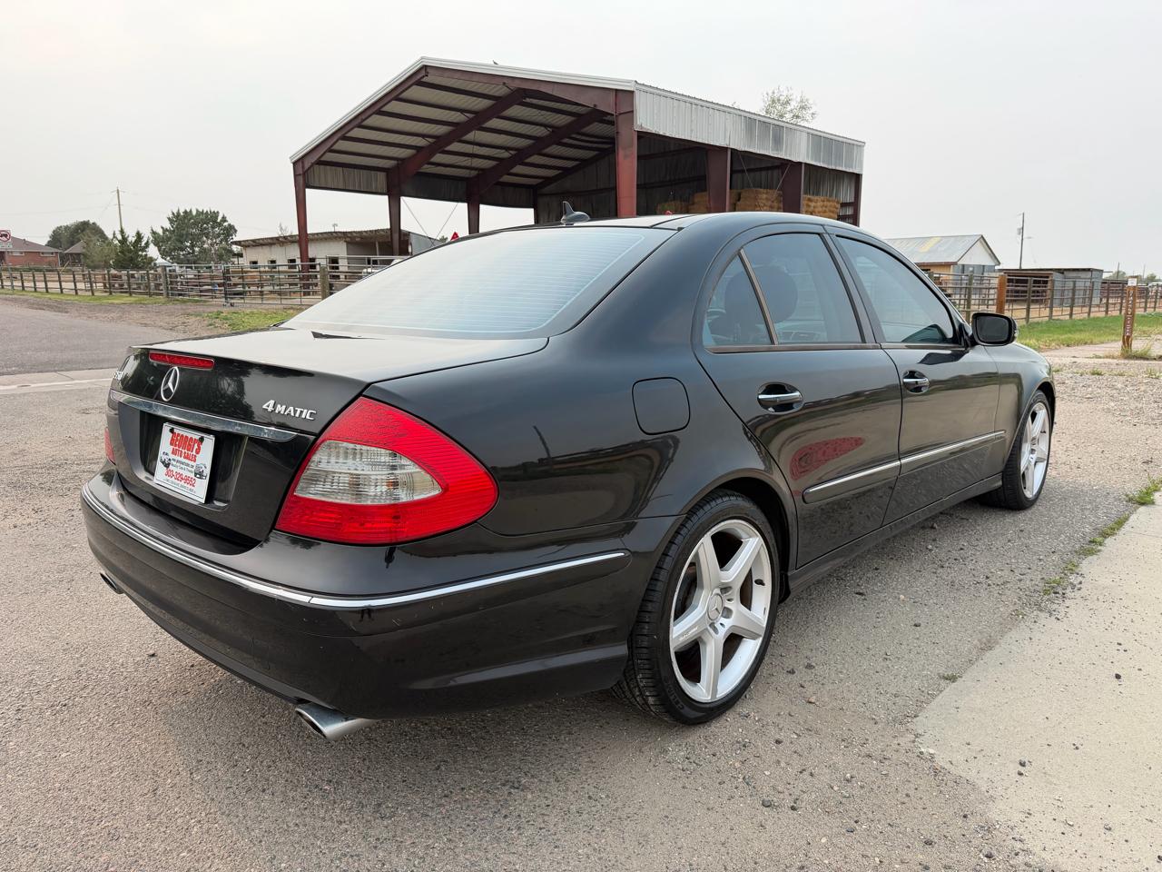 Mercedes-Benz E-Class E350 4MATIC Sedan 2009