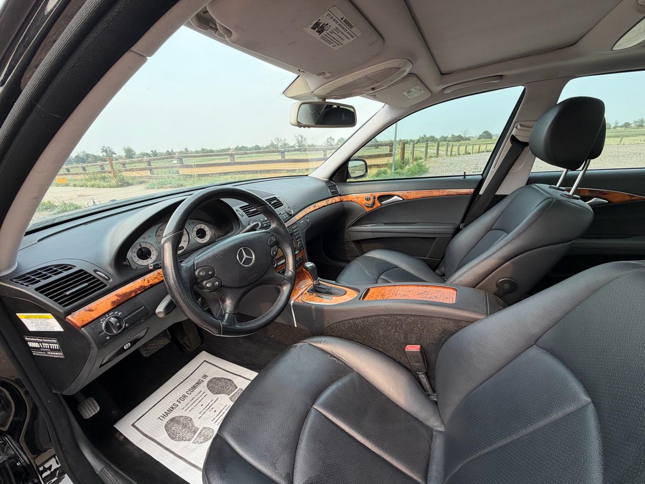 Mercedes-Benz E-Class E350 4MATIC Sedan 2009
