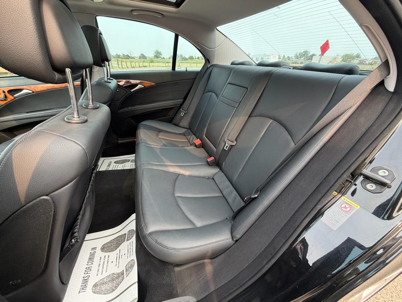 Mercedes-Benz E-Class E350 4MATIC Sedan 2009