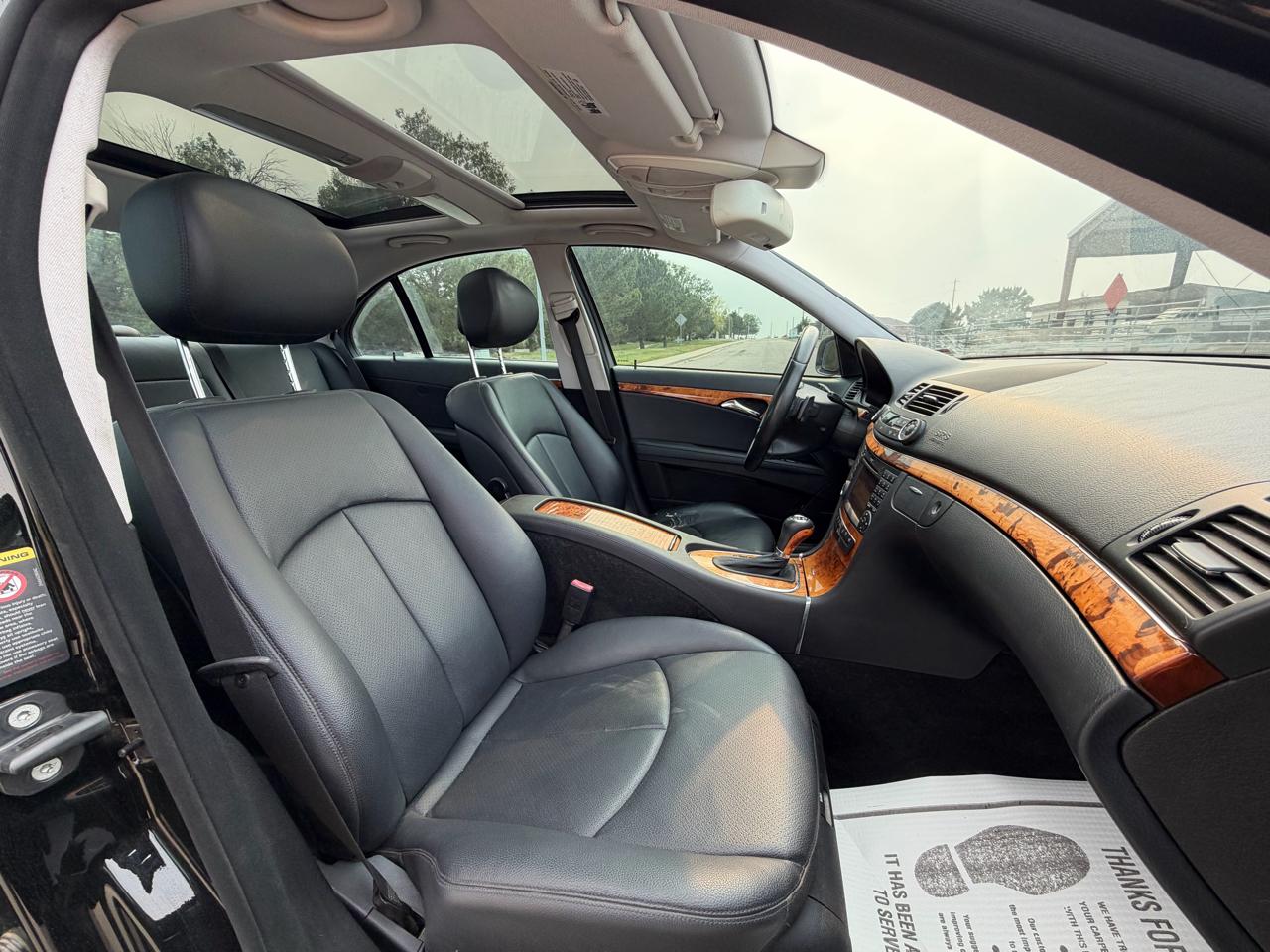 Mercedes-Benz E-Class E350 4MATIC Sedan 2009