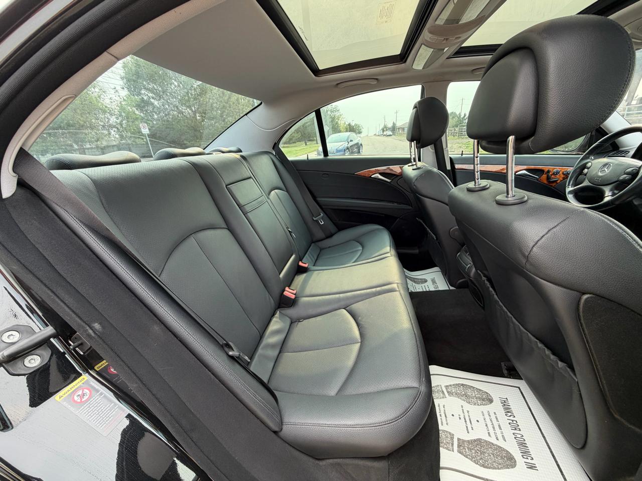 Mercedes-Benz E-Class E350 4MATIC Sedan 2009