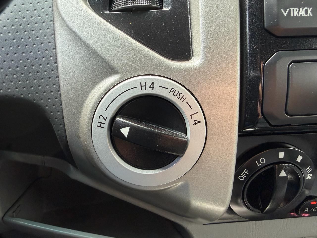 Toyota Tacoma Double Cab V6 4WD 2013
