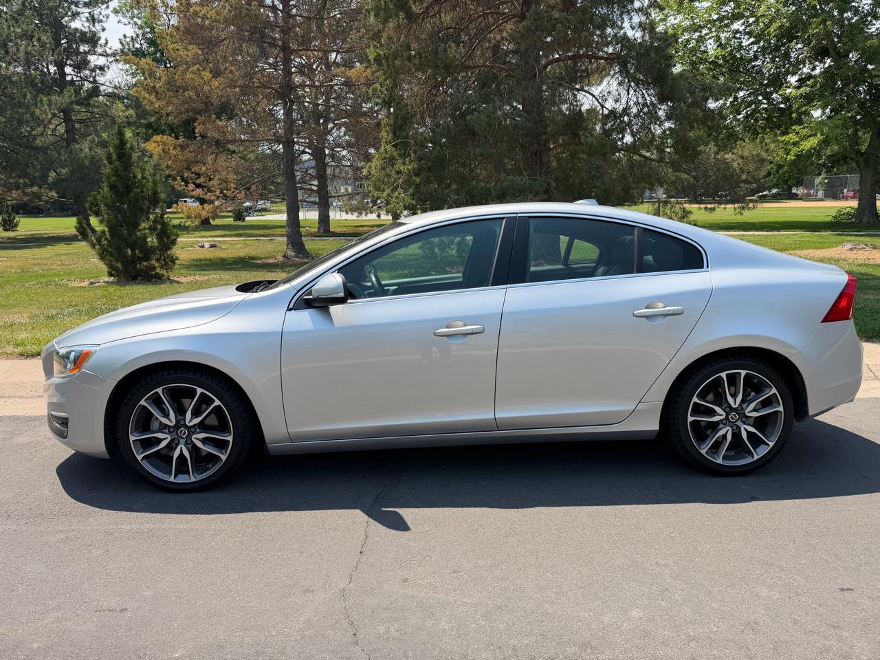 Volvo S60 2.5 Premier 4WD 2015