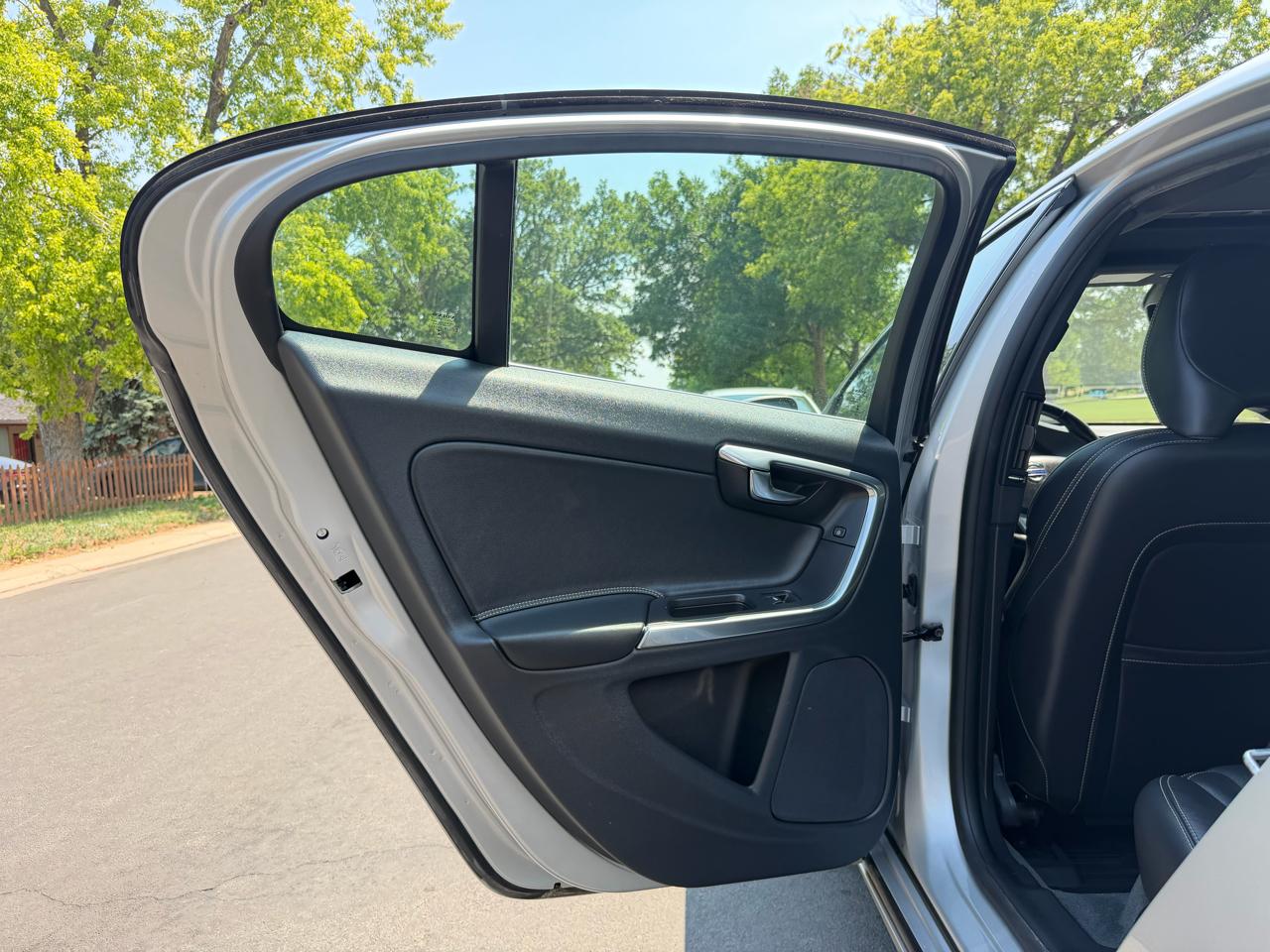 Volvo S60 2.5 Premier 4WD 2015