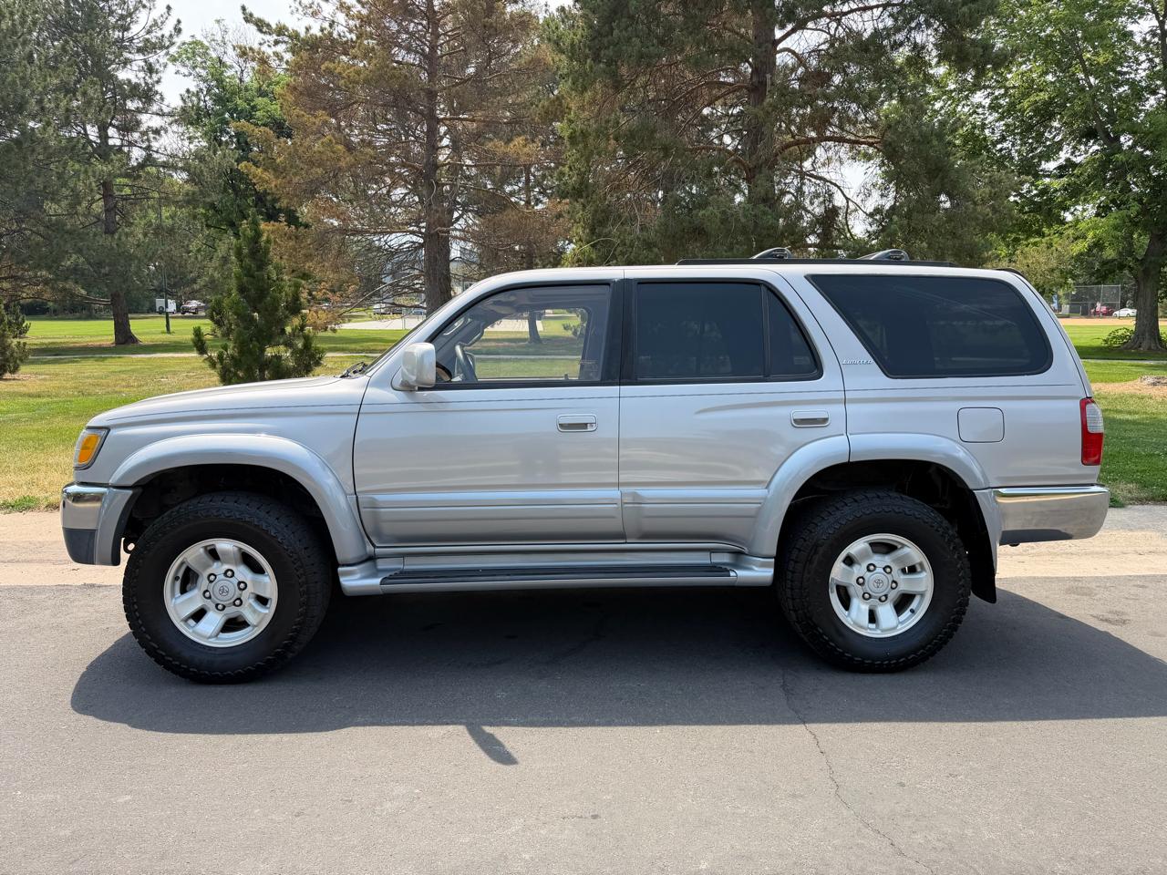 Toyota 4Runner Limited 4WD 1997