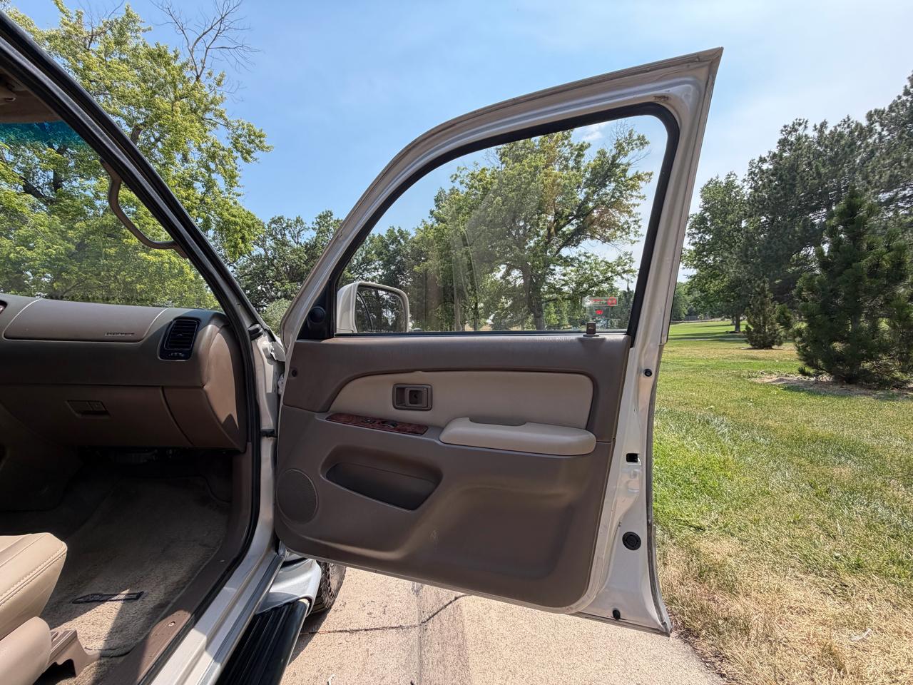 Toyota 4Runner Limited 4WD 1997