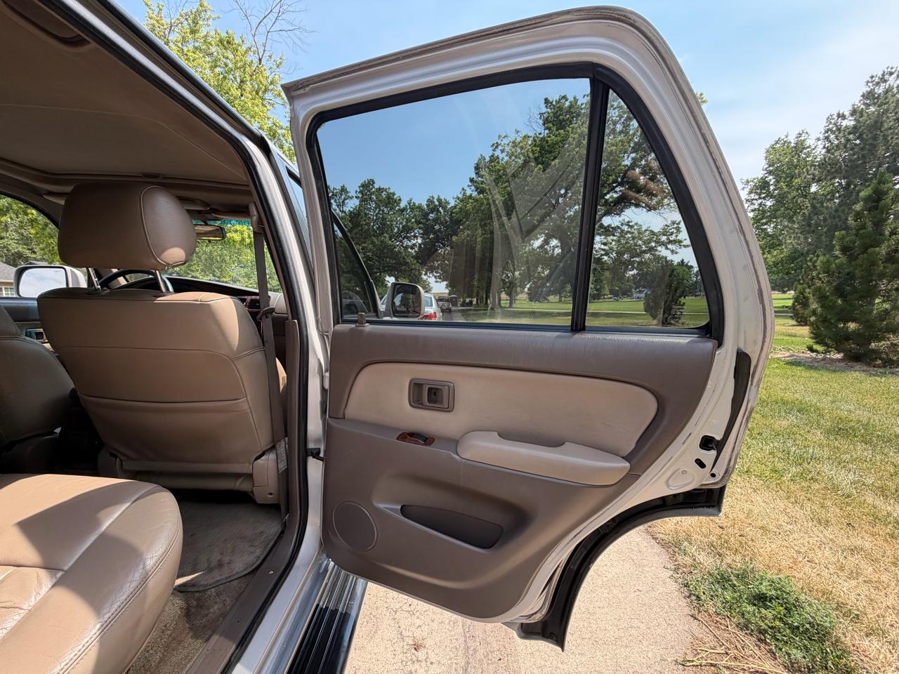 Toyota 4Runner Limited 4WD 1997