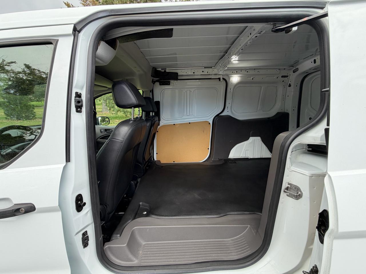 Ford Transit Connect Cargo Van XL LWB 2022